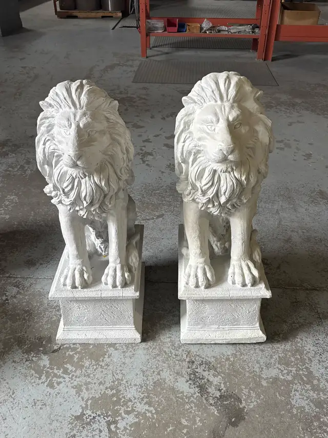 free Lions, large for outside driveway home