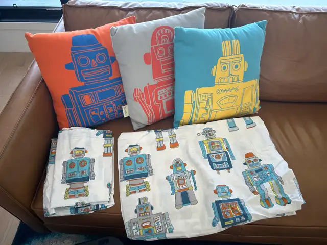 kids robot queen duvet cover and pillows