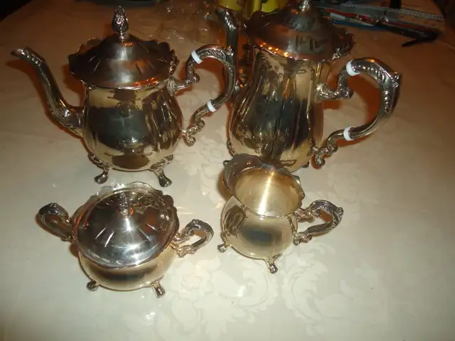 SILVER PLATED TEA - COFFEE SET WITH TRAY - Photo 2