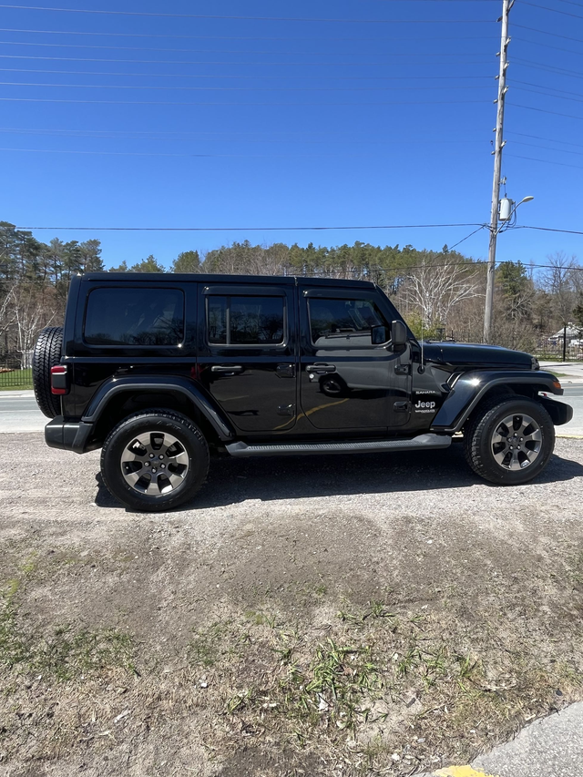 2018 Jeep Wrangler Unlimited Sahara  4WD 3.6LTR V6 -CERTIFIED - Photo 4