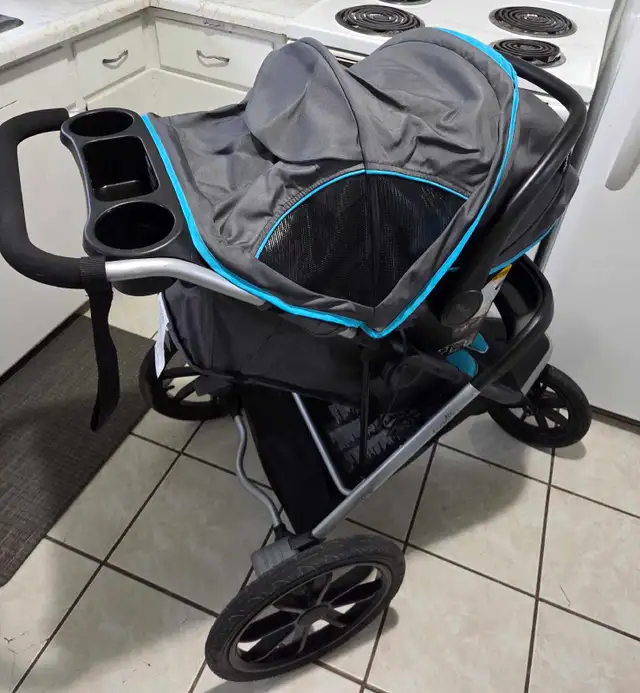 Evenflo Carseat/Jogging Stroller Combo - Photo 4