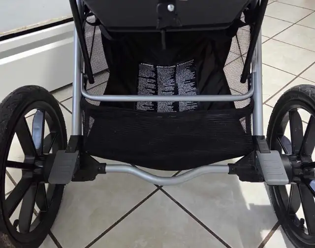 Evenflo Carseat/Jogging Stroller Combo - Photo 9