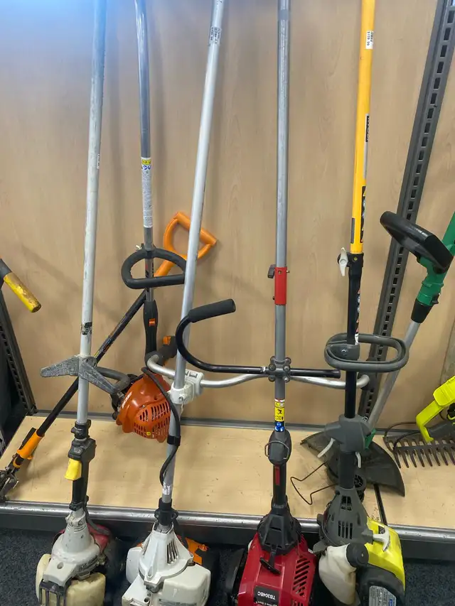 Lawn Trimmers & Lawn Mowers @ Cashopolis!!