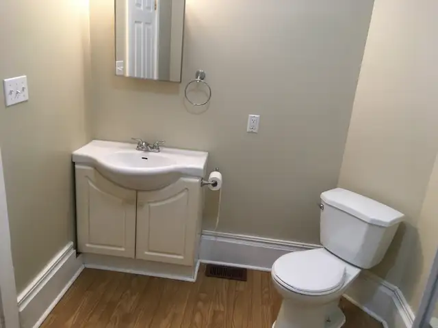 1 Bedroom Apartment - All Inclusive - Available May 1 - Photo 11