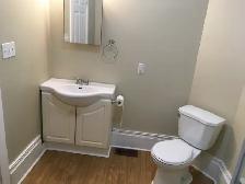 1 Bedroom Apartment - All Inclusive - Available May 1 - Photo 11