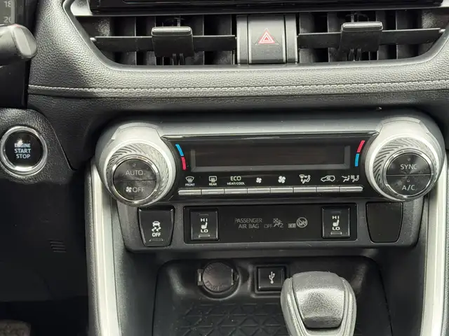 2020 Toyota RAV4 XLE AWD | Mags | Toit | C - Photo 13