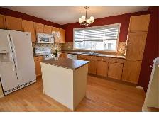 Super clean,  large room  5 mins to C train station - Photo 2