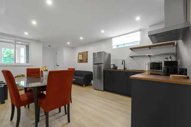 2 bedroom walk-in basement apartment - Toronto - Available May 1 - Photo 5