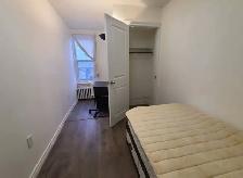 Christie, @Bloor TTC, Room on 2nd Floor to Rent-2Mins TTC Subway