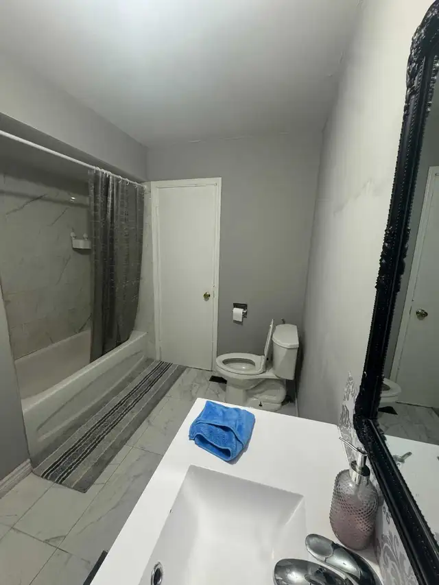 FULL House Rental in Brampton. - Photo 5