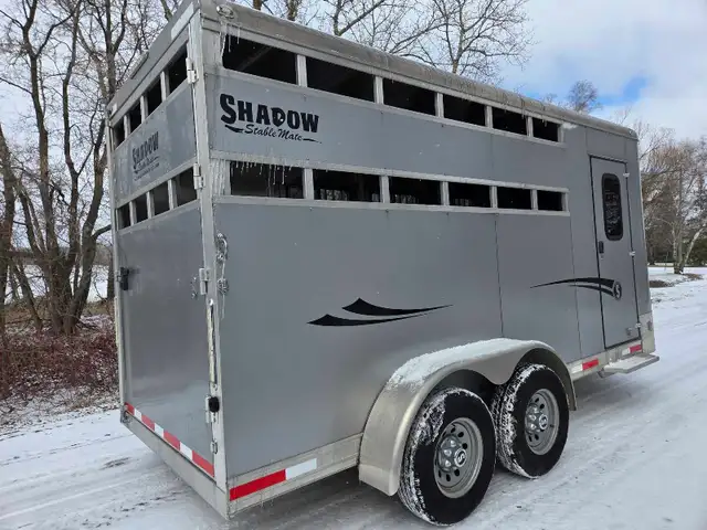 2020 Shadow 3 horse bumper pull Trailer - Photo 4
