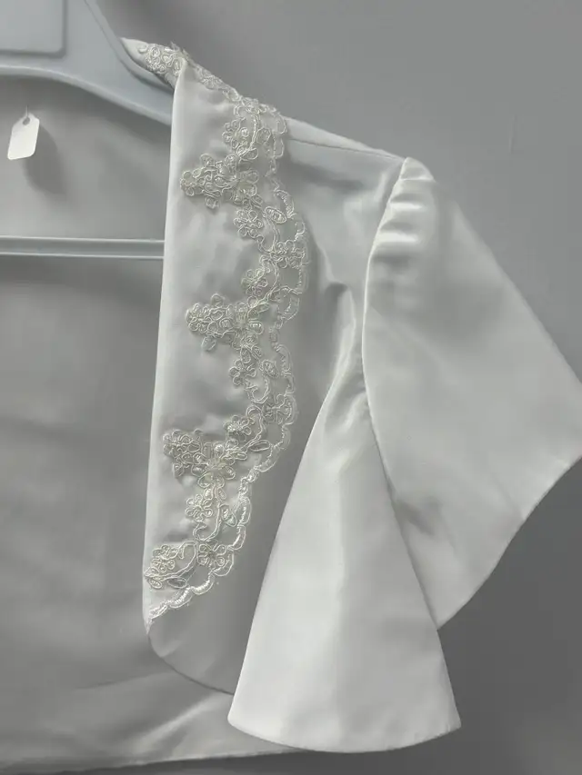 Short Jacket for Wedding Dress - Photo 2