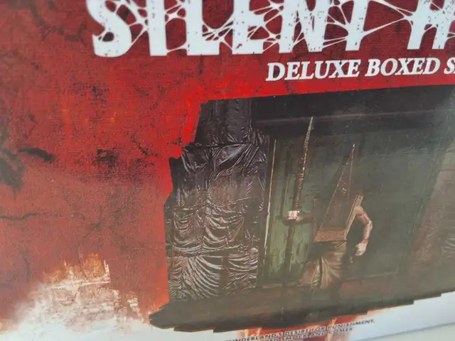 Silent Hill 2 Deluxe Boxed Set Figures - Photo 4