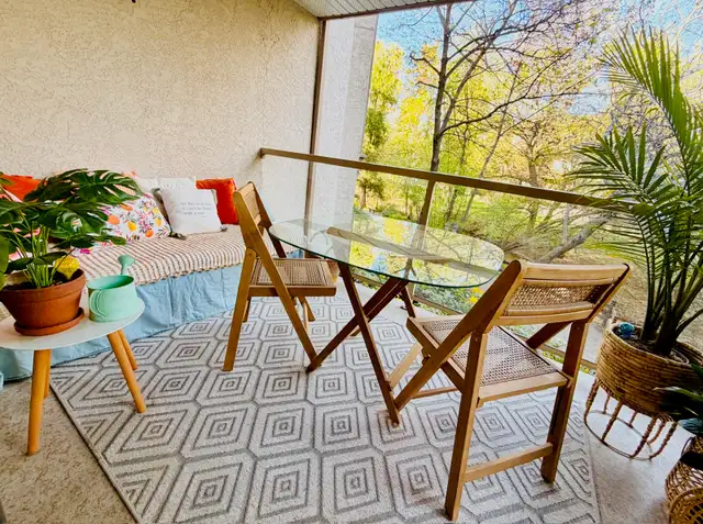 1 Bed   Den 2 Bath Condo in Kelowna - Photo 2