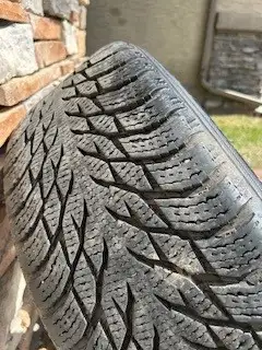 Like New aluminum rims with snow tires - Photo 3