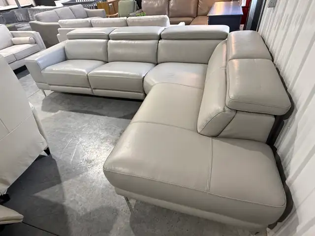 Grey leather sectional with power seat - Photo 2