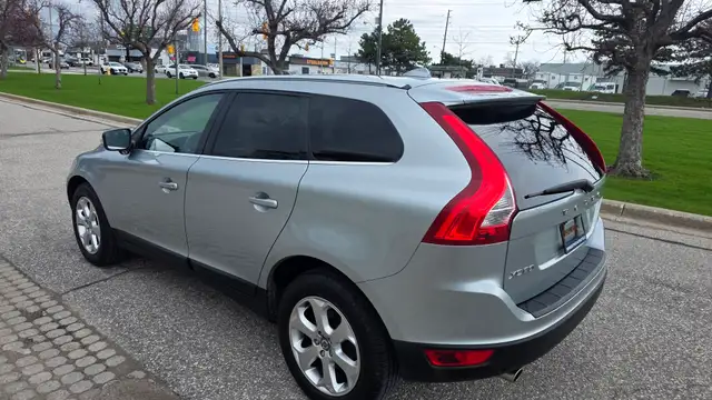2010 Volvo XC60 T6 ALL WHEEL DRIVE- PREMIER- CERTIFIED - Photo 9