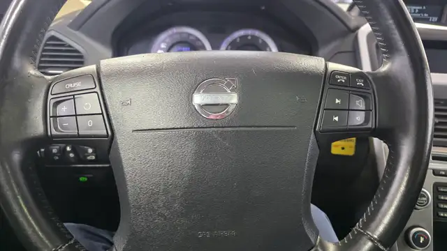 2010 Volvo XC60 T6 ALL WHEEL DRIVE- PREMIER- CERTIFIED - Photo 15