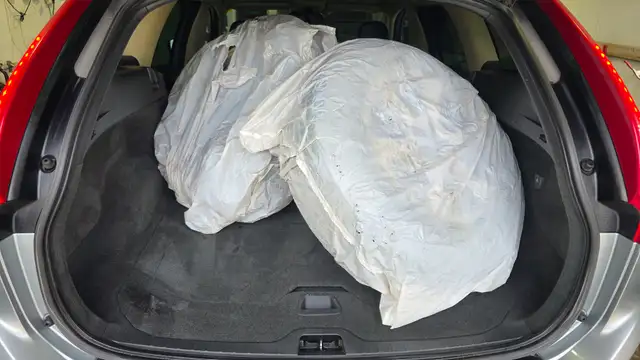 2010 Volvo XC60 T6 ALL WHEEL DRIVE- PREMIER- CERTIFIED - Photo 19