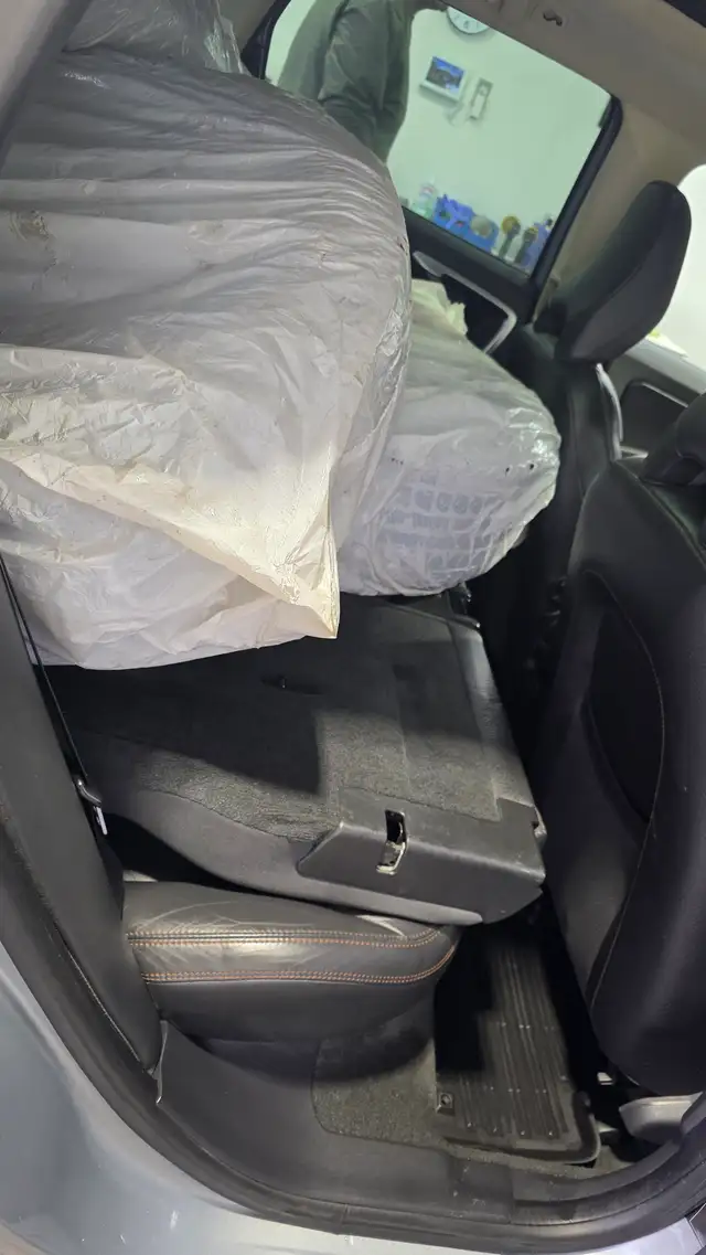 2010 Volvo XC60 T6 ALL WHEEL DRIVE- PREMIER- CERTIFIED - Photo 21