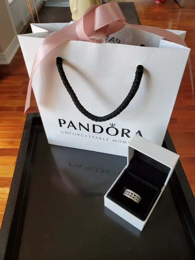 BAGUE NEUVE GR6.5'FEM PANDORA 7ZIRCONS CUBIQUE BRILLANTS $150.00 - Photo 2