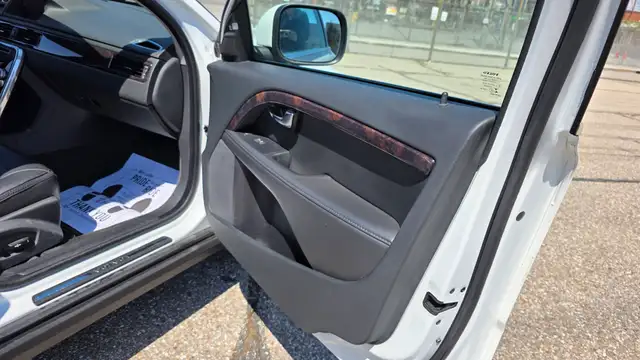 2016 Volvo XC70 T5 PREMIER AWD - CERTIFIED  - LIKE NEW - Photo 14