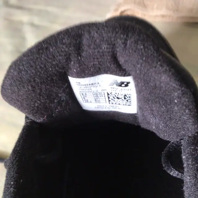 Men,s leather new balance shoes. Size 8.5 EEE. $175.00. worn 1x