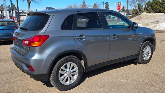 CERTIFIED 2019 MITSUBISHI RVR -AWD -LOADED -HTD SEATS  -YORKTON - Photo 14
