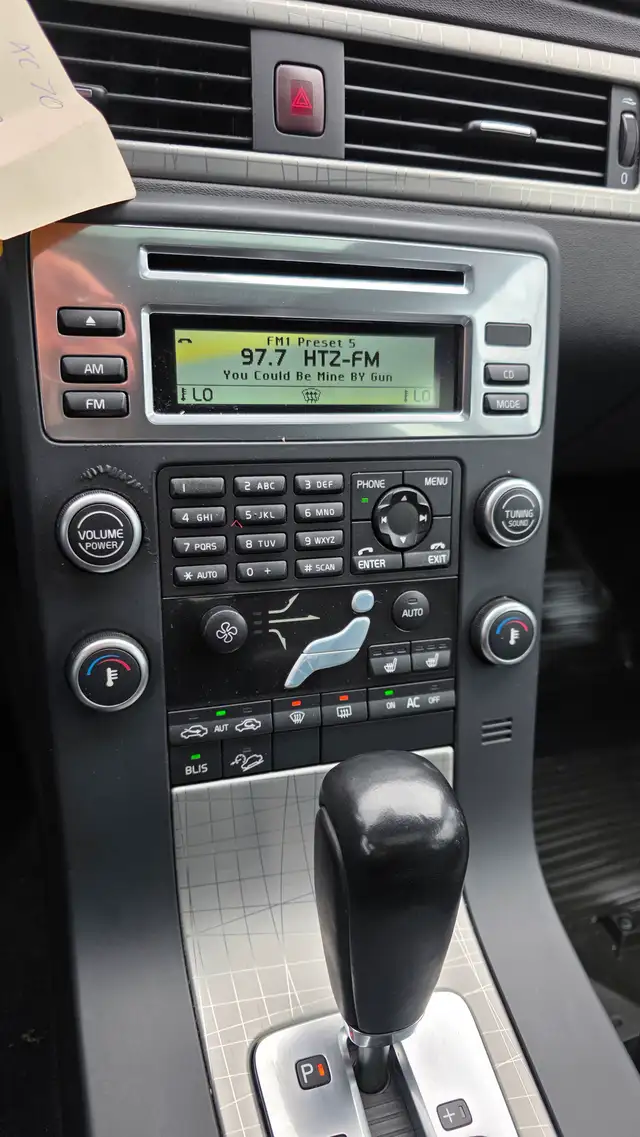 2010 Volvo XC70 3.2 AWD- CERTIFIED - GREAT SHAPE! - Photo 24