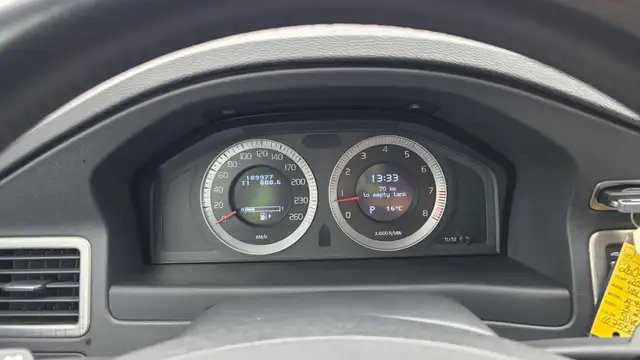 2010 Volvo XC70 3.2 AWD- CERTIFIED - GREAT SHAPE! - Photo 25