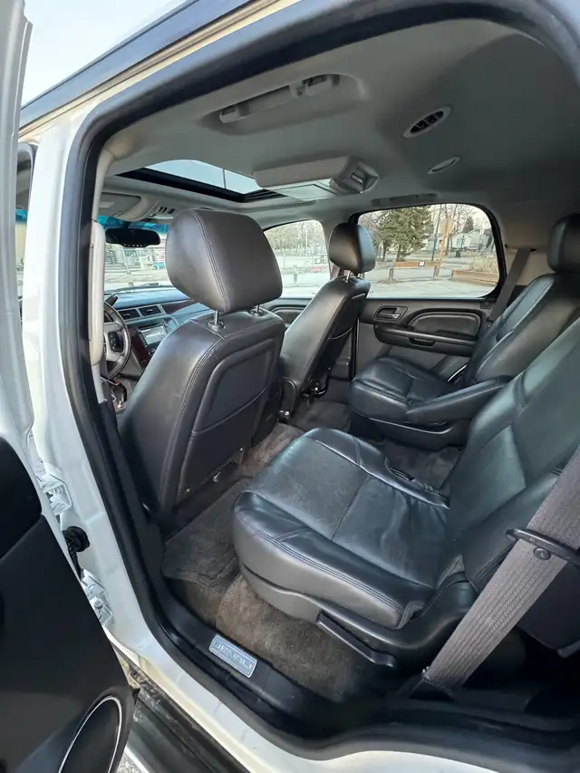 2012 GMC YUKON DENALI FRESH SAFETY $12,250 OBO - Photo 5