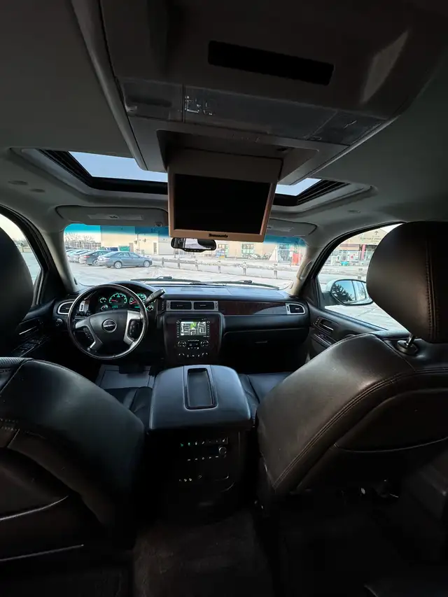 2012 GMC YUKON DENALI FRESH SAFETY $12,250 OBO - Photo 7