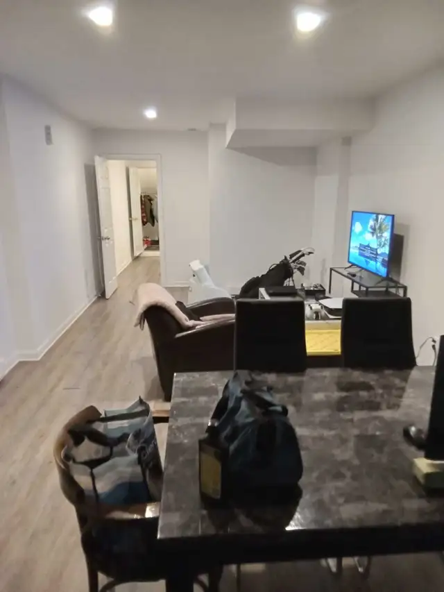 3½ à louer-Demi Sous-sol