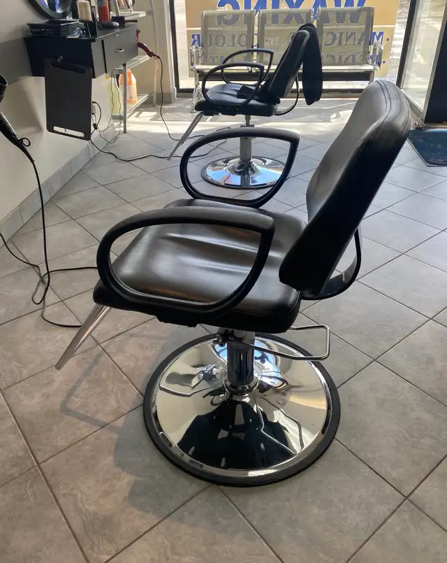 FREE Hair Salon Chairs & Shampoo Sink - Photo 3