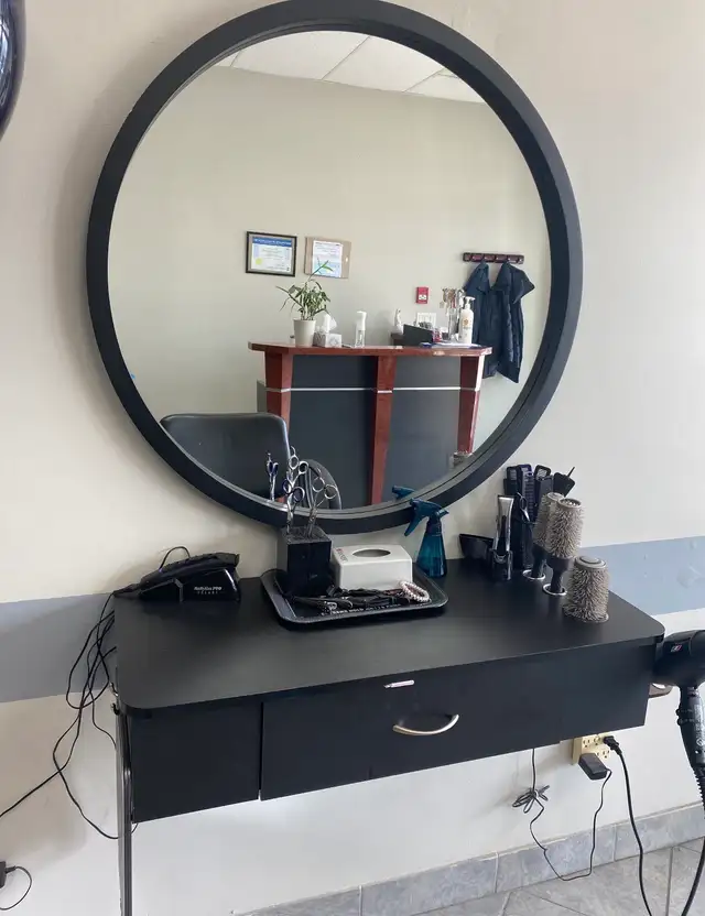 FREE Hair Salon Chairs & Shampoo Sink - Photo 4