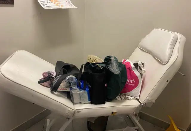 FREE Hair Salon Chairs & Shampoo Sink - Photo 7