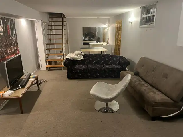 Spring Sublet Available – University Student Room - Photo 4