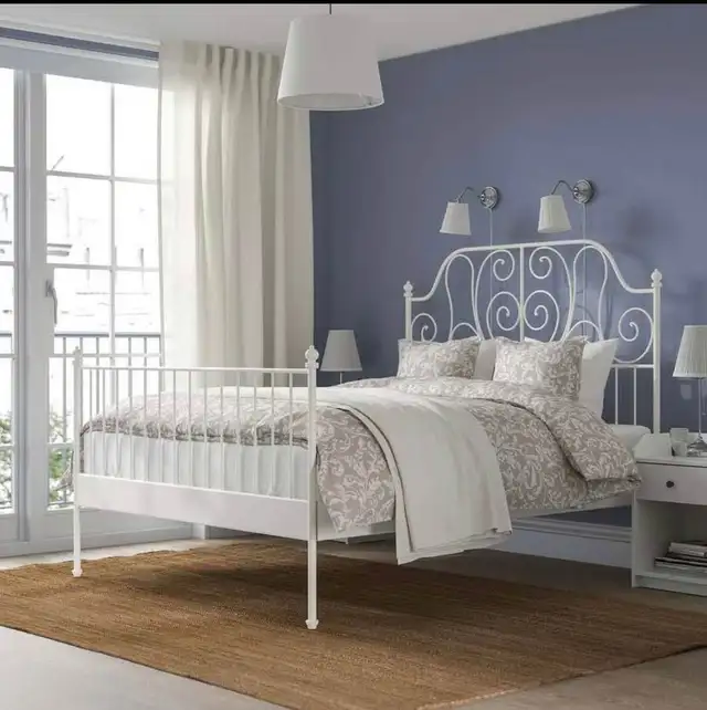 Queen Size White Metal Bed Frame   Mattress（free bed side table - Photo 2