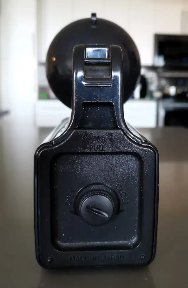 Brand New Toshiba Brand Portable Super Bright Searchlight - Photo 5