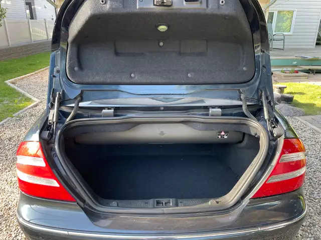 2005 Mercedes CLK 500 Convertible - Photo 5