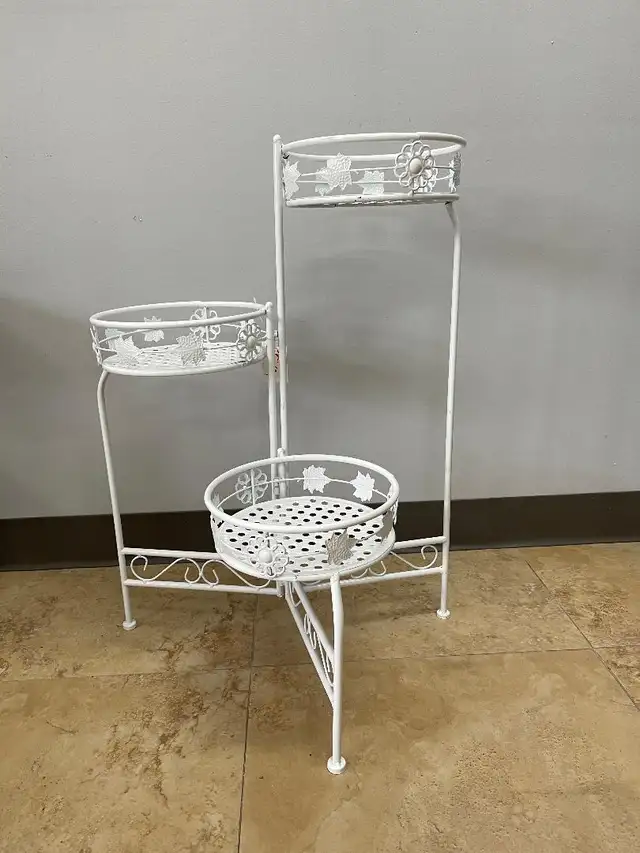 Des étagères/ Shelves/ Bibliothèques/ bookcases à liquidation - Photo 7