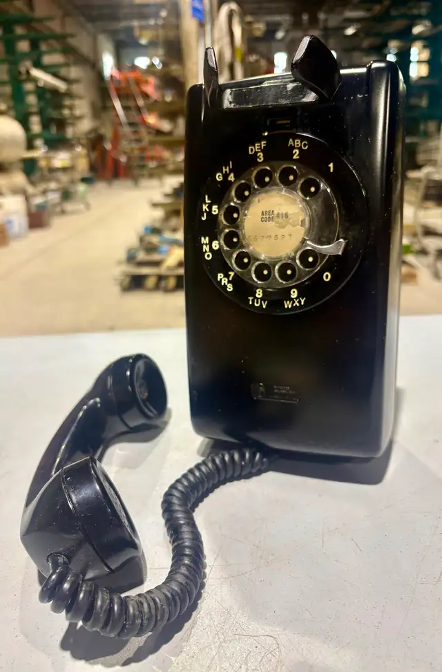 Vintage Black Rotary Wall Telephone ("Western Electric") - Photo 2