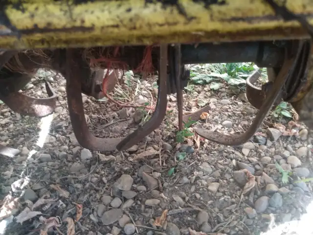 ISO John Deere mower decks & tiller attachments - Photo 4