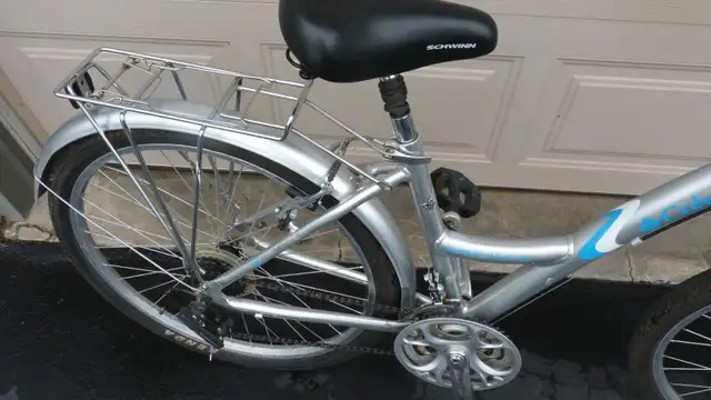 Ladies Commuter Bicycle - Photo 4