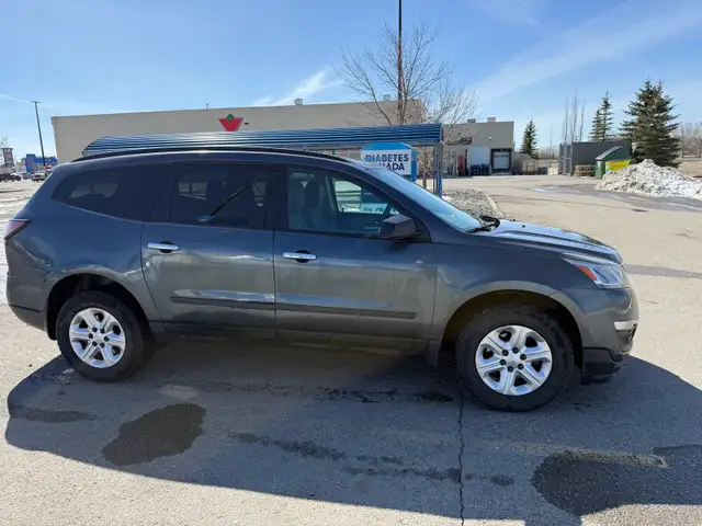 2013 Chevrolet Traverse LS - Photo 2