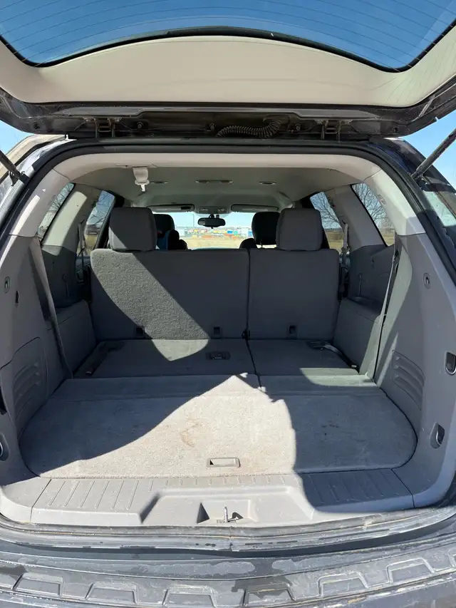 2013 Chevrolet Traverse LS - Photo 10