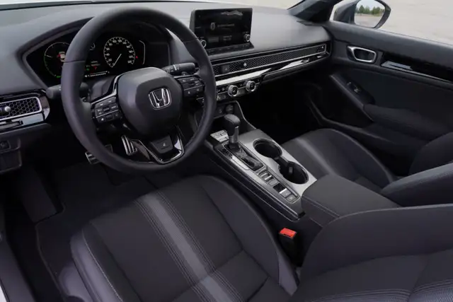 2026 HONDA CIVIC SPORT HYBRID - Photo 8