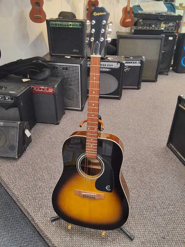 Epiphone DR-100 VS Acoustic guitar