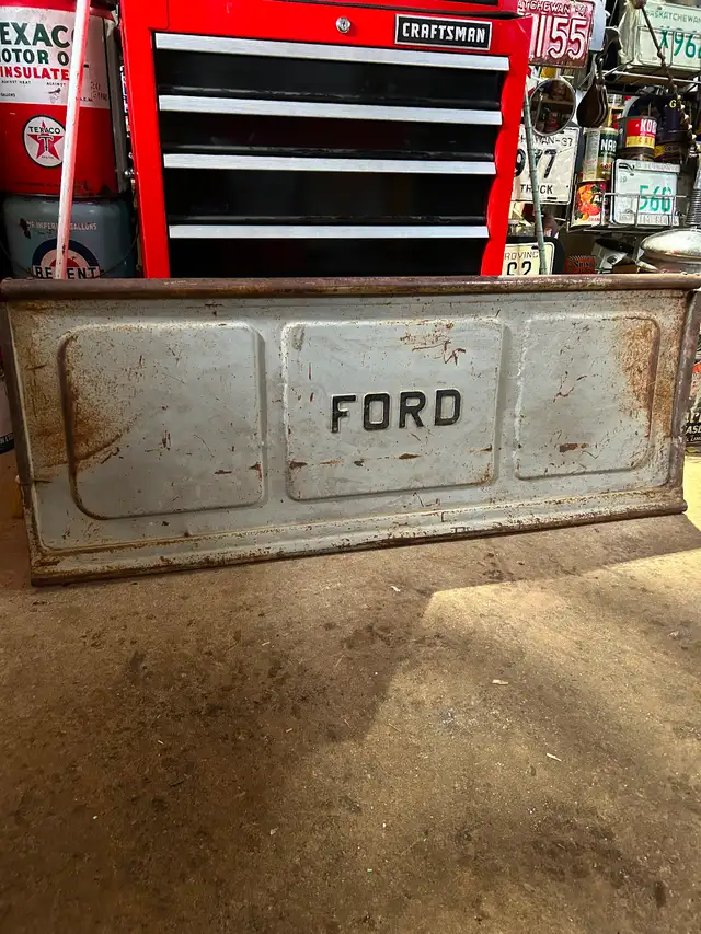 Vintage Antique’s - Photo 2