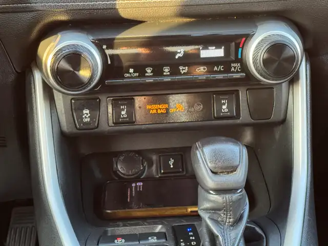 2020 Toyota RAV4  LE AWD | CAM. RECUL - A/C - BLUTOOTH - Photo 13